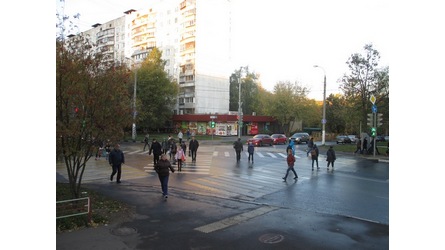 Диагональный пешеходный переход в Москве на пересечении Азовской и Сивашской улиц, введен в октябре 2014 года